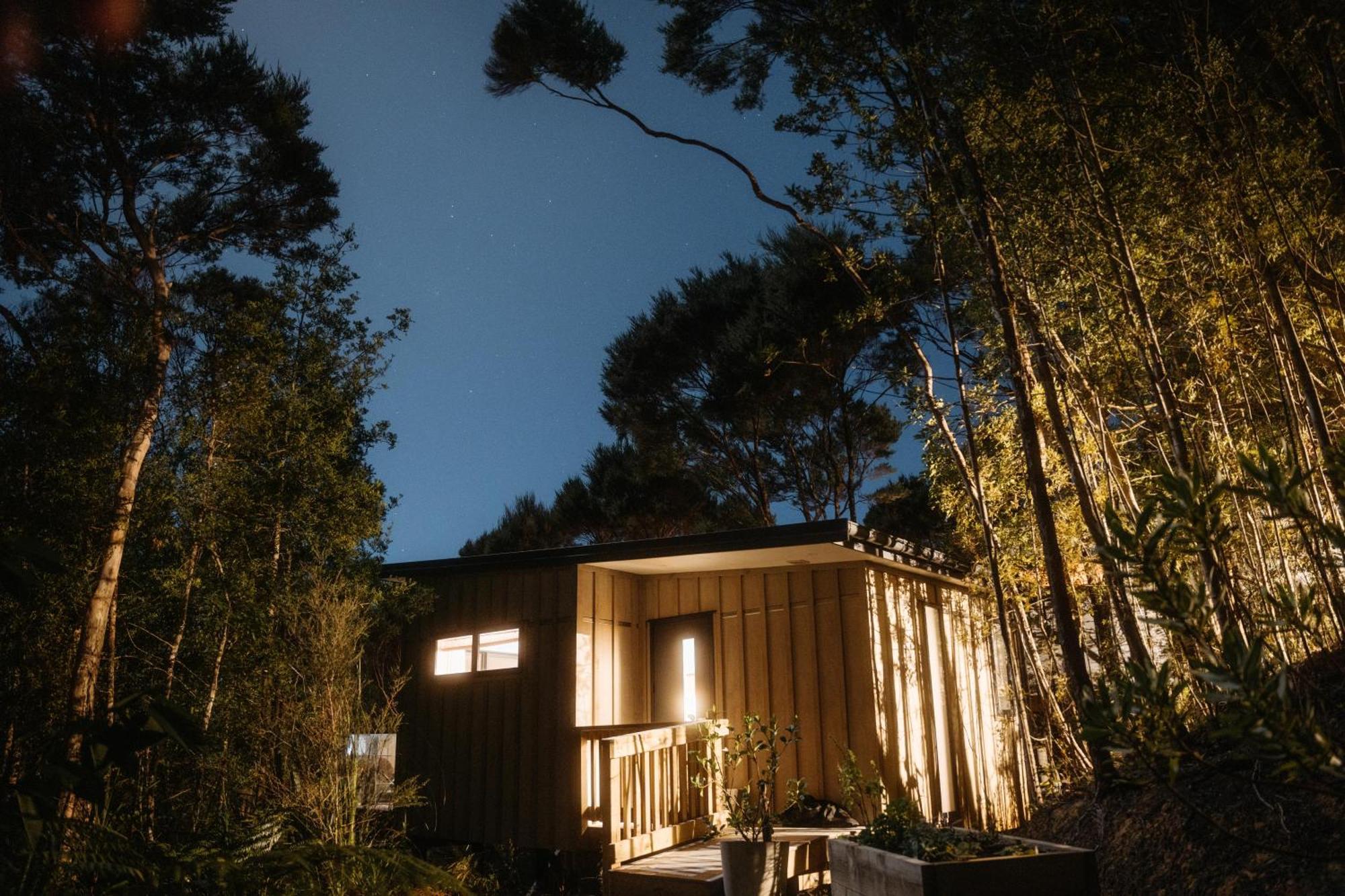 Treehouse Hideaway At Rekindle Tree Houses Opua Zewnętrze zdjęcie